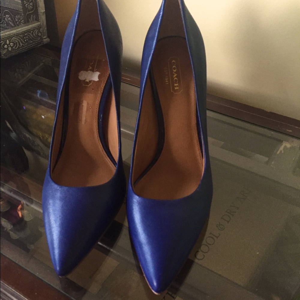 Coach size 7.5 brand new leather heels